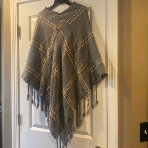 Poncho sweater